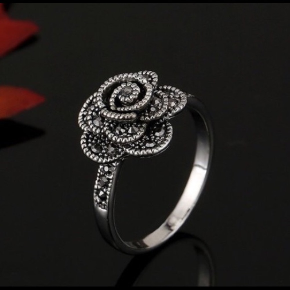 Diamond Crystal flower Sterling silver Ring